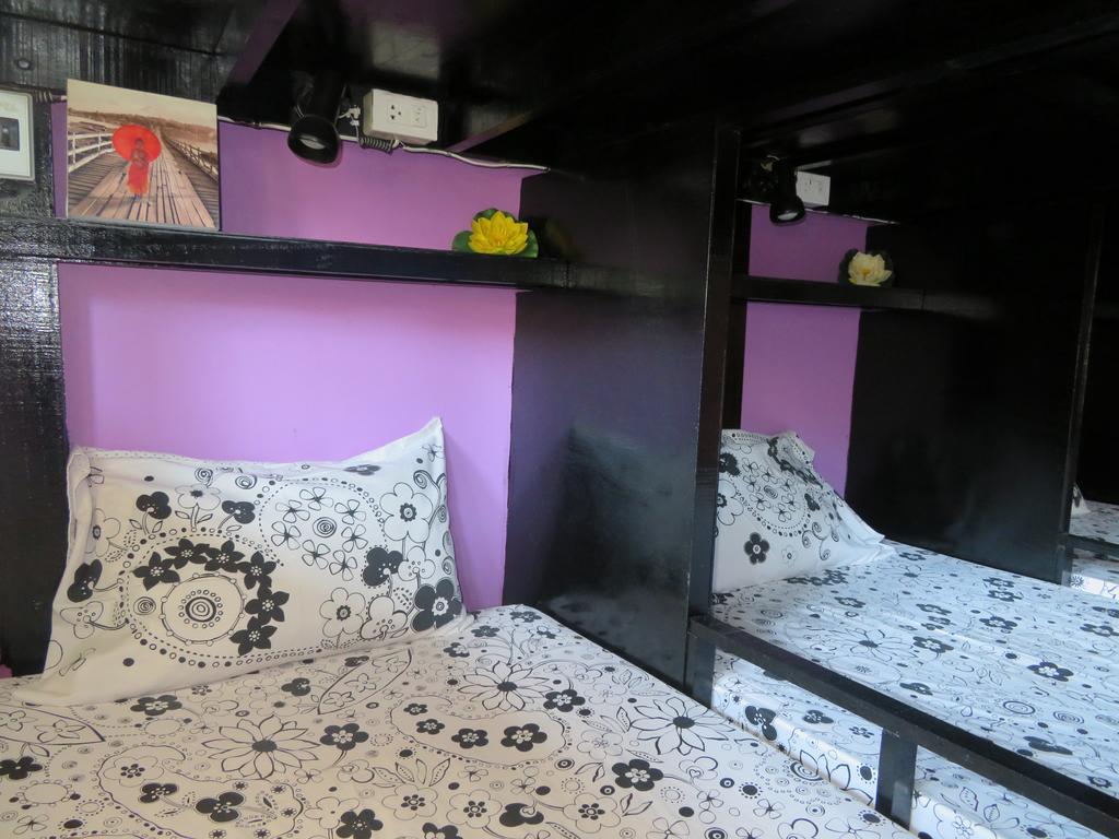 Same Same Guesthouse, Bar & Restaurant (Adults Only) Haad Rin Eksteriør billede