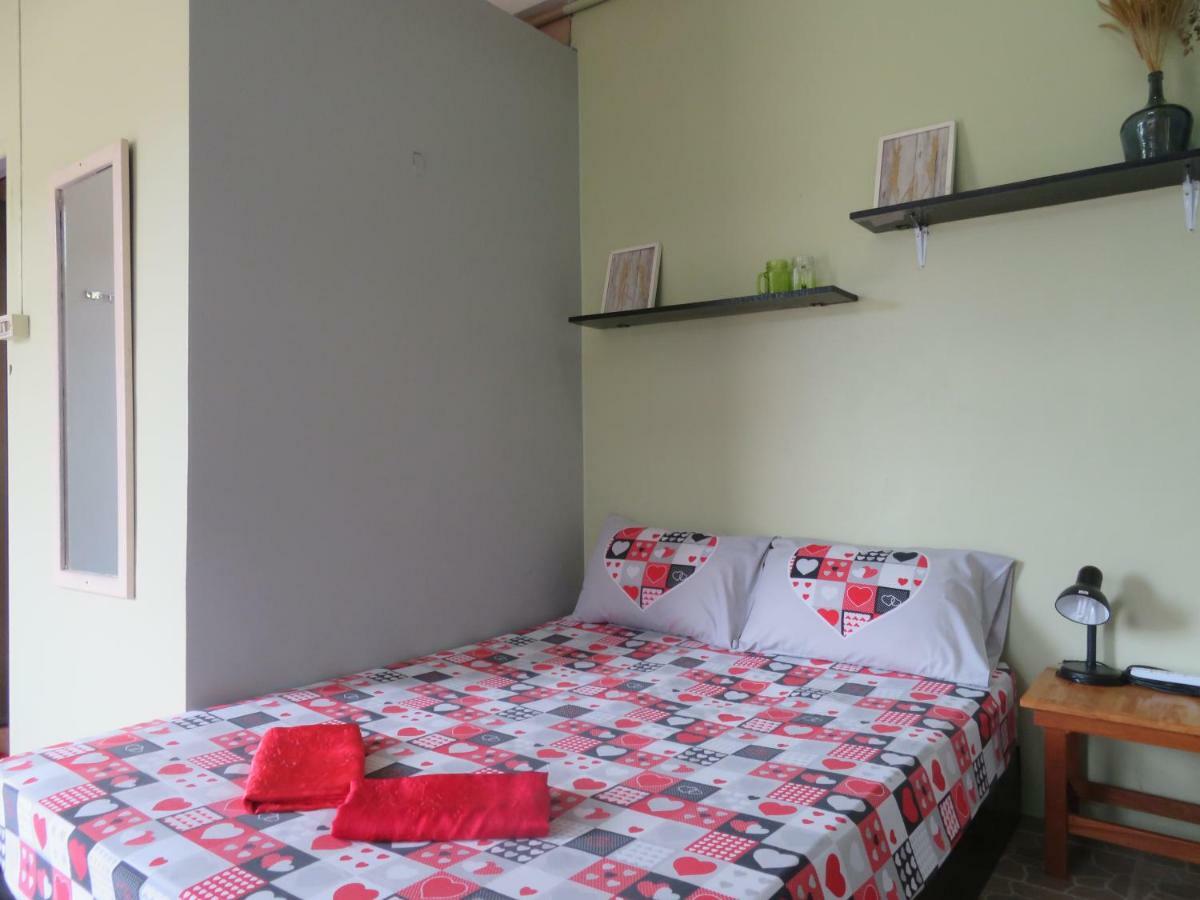 Same Same Guesthouse, Bar & Restaurant (Adults Only) Haad Rin Eksteriør billede