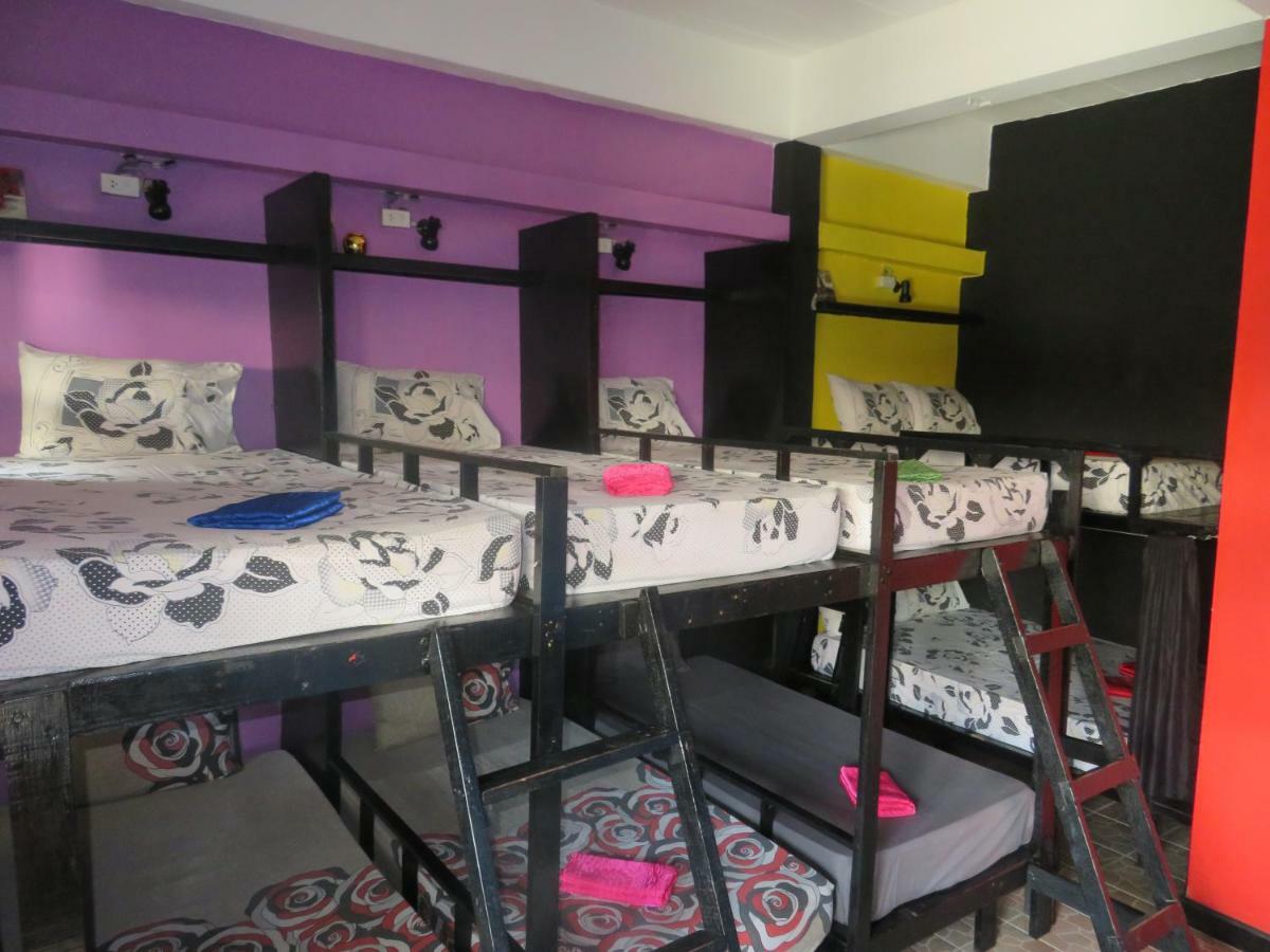 Same Same Guesthouse, Bar & Restaurant (Adults Only) Haad Rin Eksteriør billede