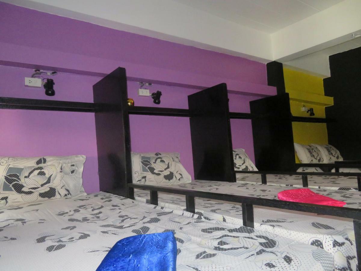 Same Same Guesthouse, Bar & Restaurant (Adults Only) Haad Rin Eksteriør billede