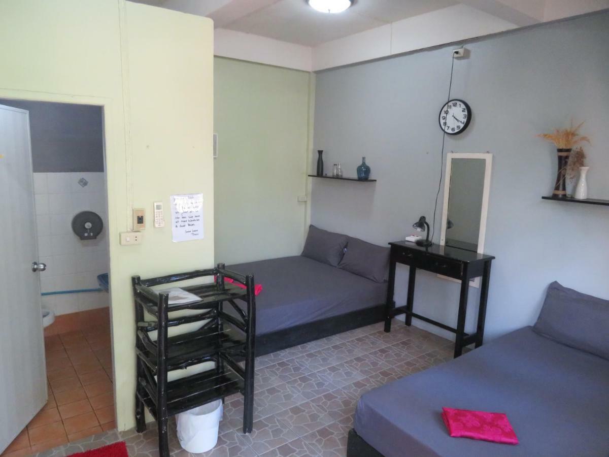 Same Same Guesthouse, Bar & Restaurant (Adults Only) Haad Rin Eksteriør billede